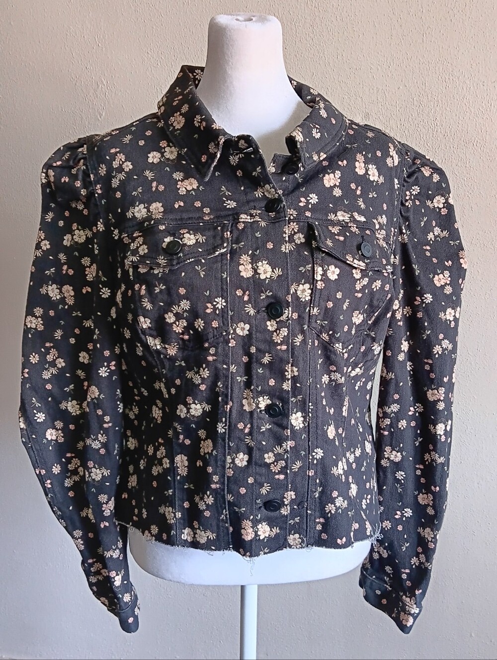 Cropped Raw Hem Black & Cream Floral Denim Jacket Sz. Large, Button Up Front